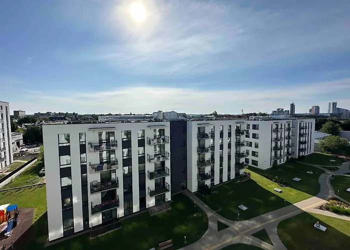 New Luxury Modern In Snipiskes * Vilnius