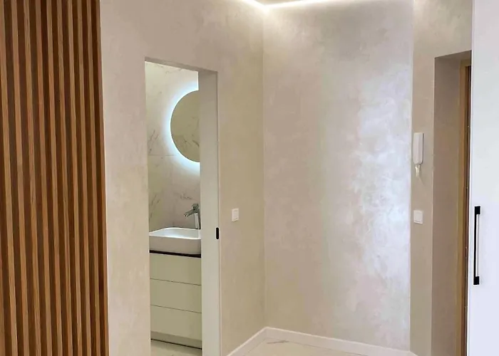 Daire New Luxury Modern In Snipiskes Vilnius