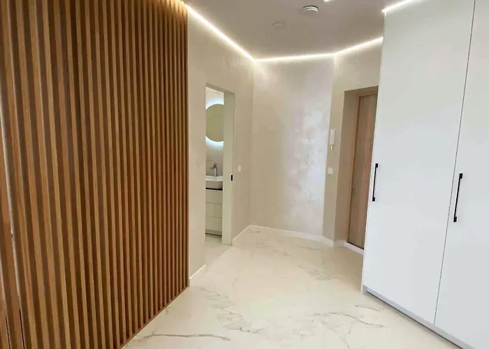 Апартаменти New Luxury Modern In Snipiskes