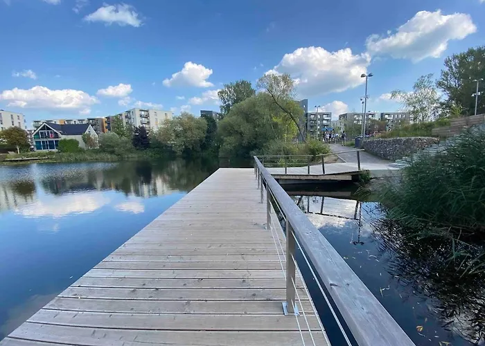 New Luxury Modern In Snipiskes